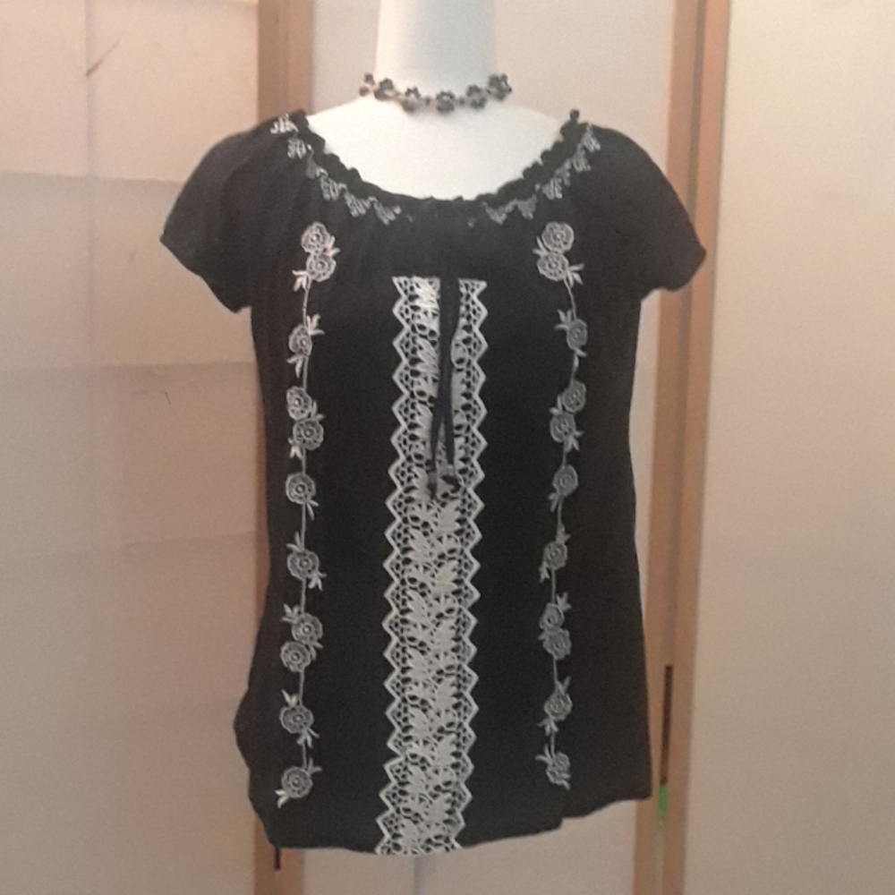 Adobe Star black and white embroidered shirt